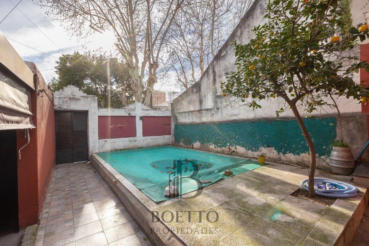 Venta | Casa con Pileta y Cochera en Vélez Sarsfield - miniatura 2